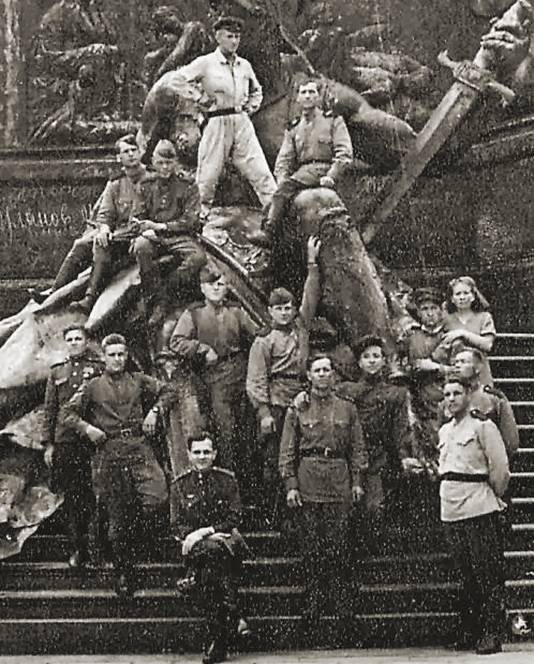 Левченко Петр Арсентьевич — фото 1