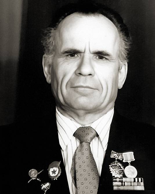 Савиных Михаил Николаевич — фото 1