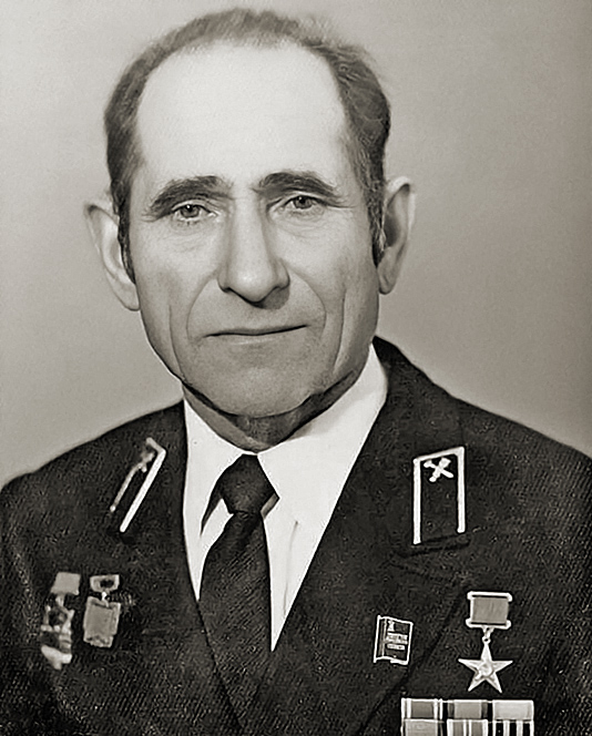 Гнетнев Владимир Семенович